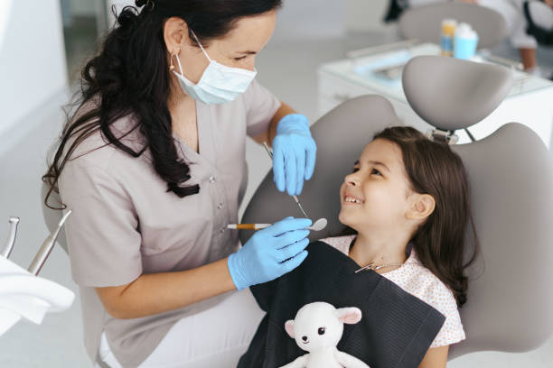 Best Broken or Chipped Tooth Repair in Alorton, IL